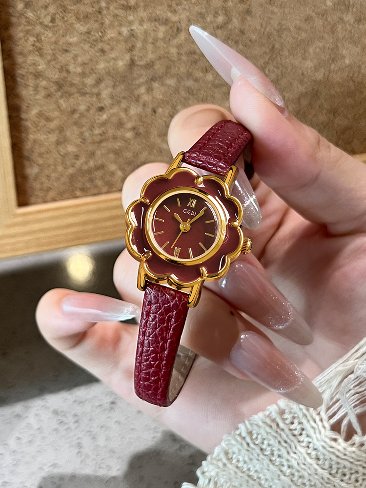 Vintage-style leather floral d - Vintage Watch Collecting ulasan dan harga